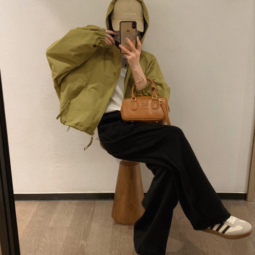 Bestselling Mint Man 2024 Hooded Jacket Spring New Casual Windbreaker Short Sleeve Petite Women's Loose Short Coat