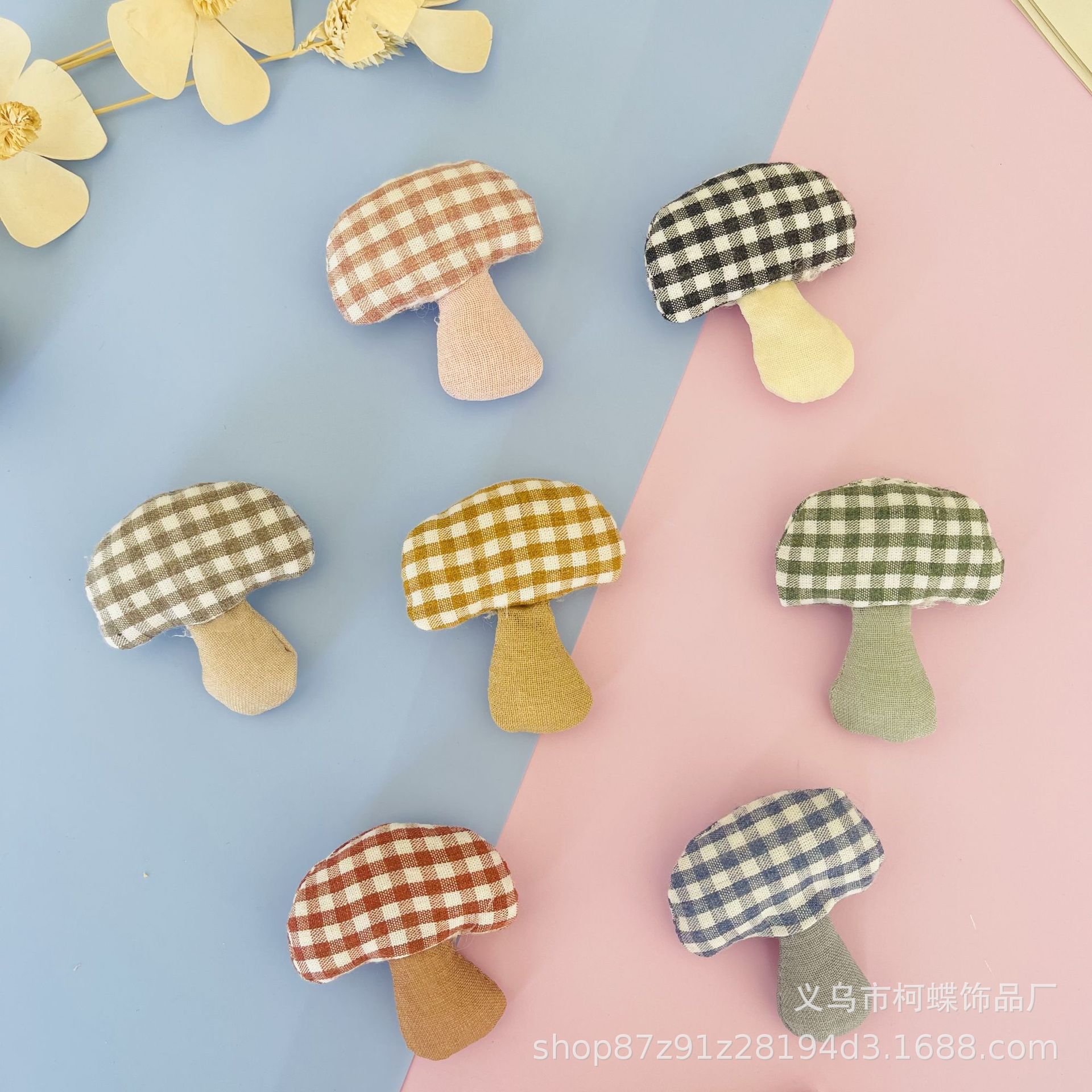 布芸手作りdiy格子キノコ新型子供帽子靴下靴帽ブローチ韓国版アクセサリー部品