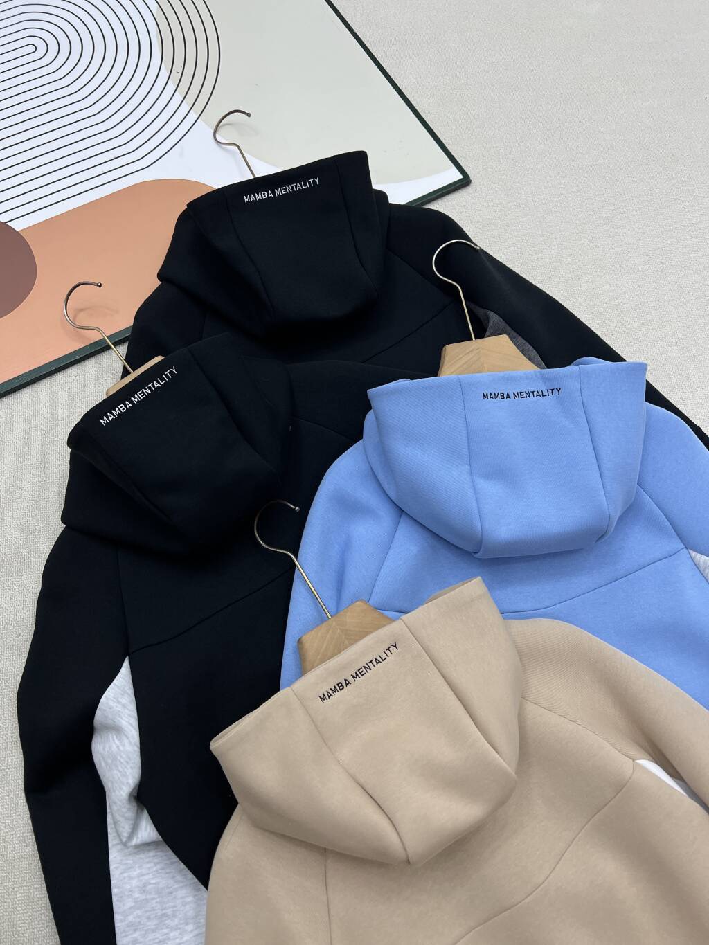 25 años de nuevo KOBE TECH Kobe hombre juego de tecnología de ocio deportivo 714 + 717