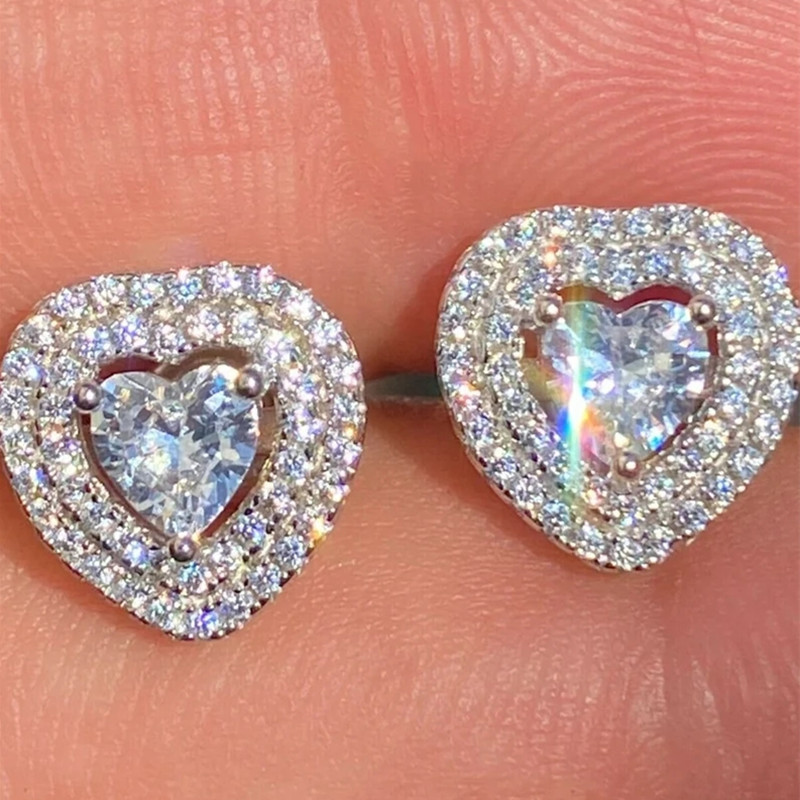 Boucles d'oreilles Cao Shi Boucles d'oreilles exquises et petites en forme de mini cœur avec boucles d'oreilles polyvalentes Advanced Sense_voghion.com