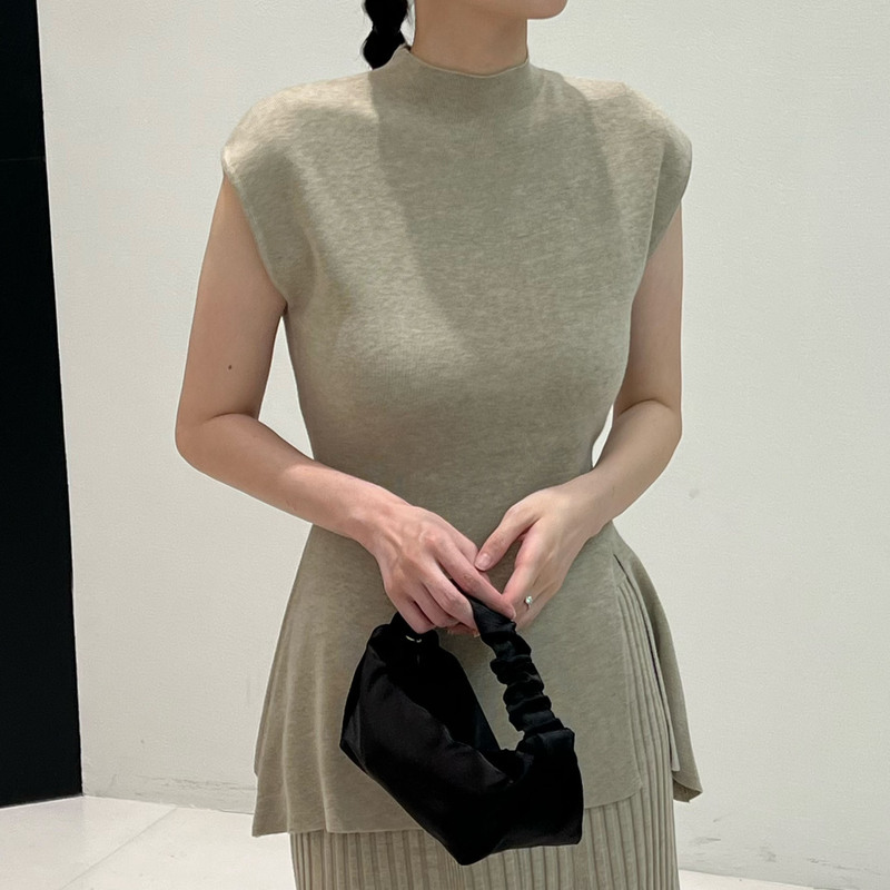 Early Autumn Half-High Collar Design Fishtail Hem Shoulder-Wrapped Wool Blend Knitwear High-End Sleeveless Outer Top