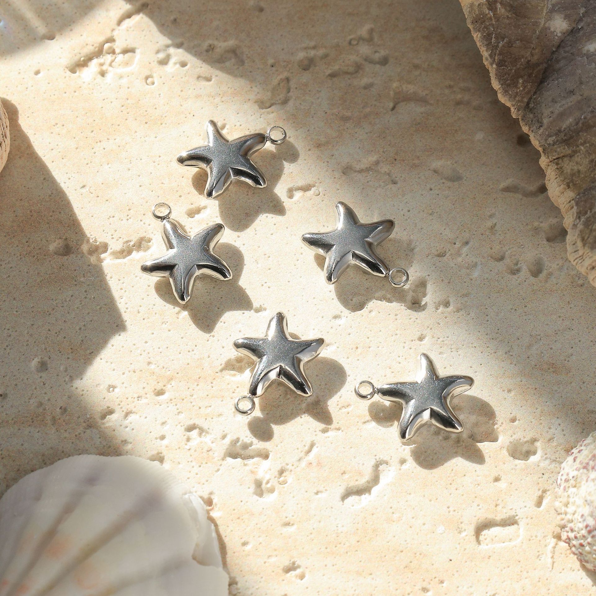 DIY Ornament Accessories Classification 5 PCS/Package Quantity 5 PCS/Package 304 Stainless Steel Starfish Pendant