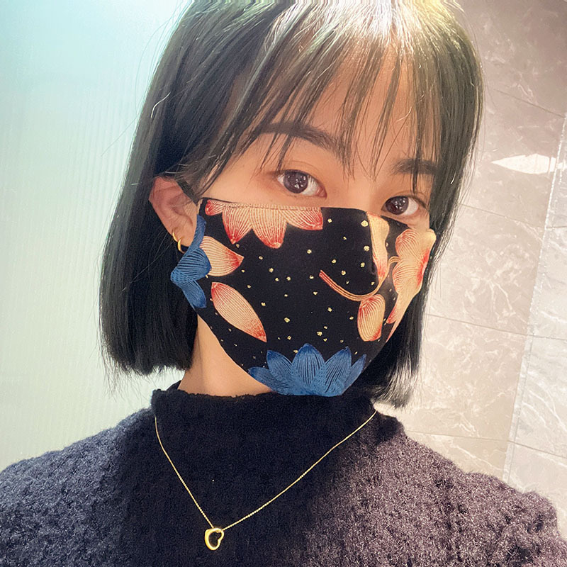 マフラーの女性の薄いタイプの春秋の頚椎の首のカバーの韓国版の百合の保温のファッションの偽の襟の新型のマフラーの三角のタオル|undefined