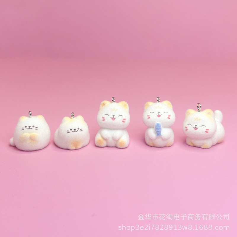 Cute Cartoon Healing Cat Plush Pendant Resin Figurine Pendant DIY Accessory Keychain Decoration