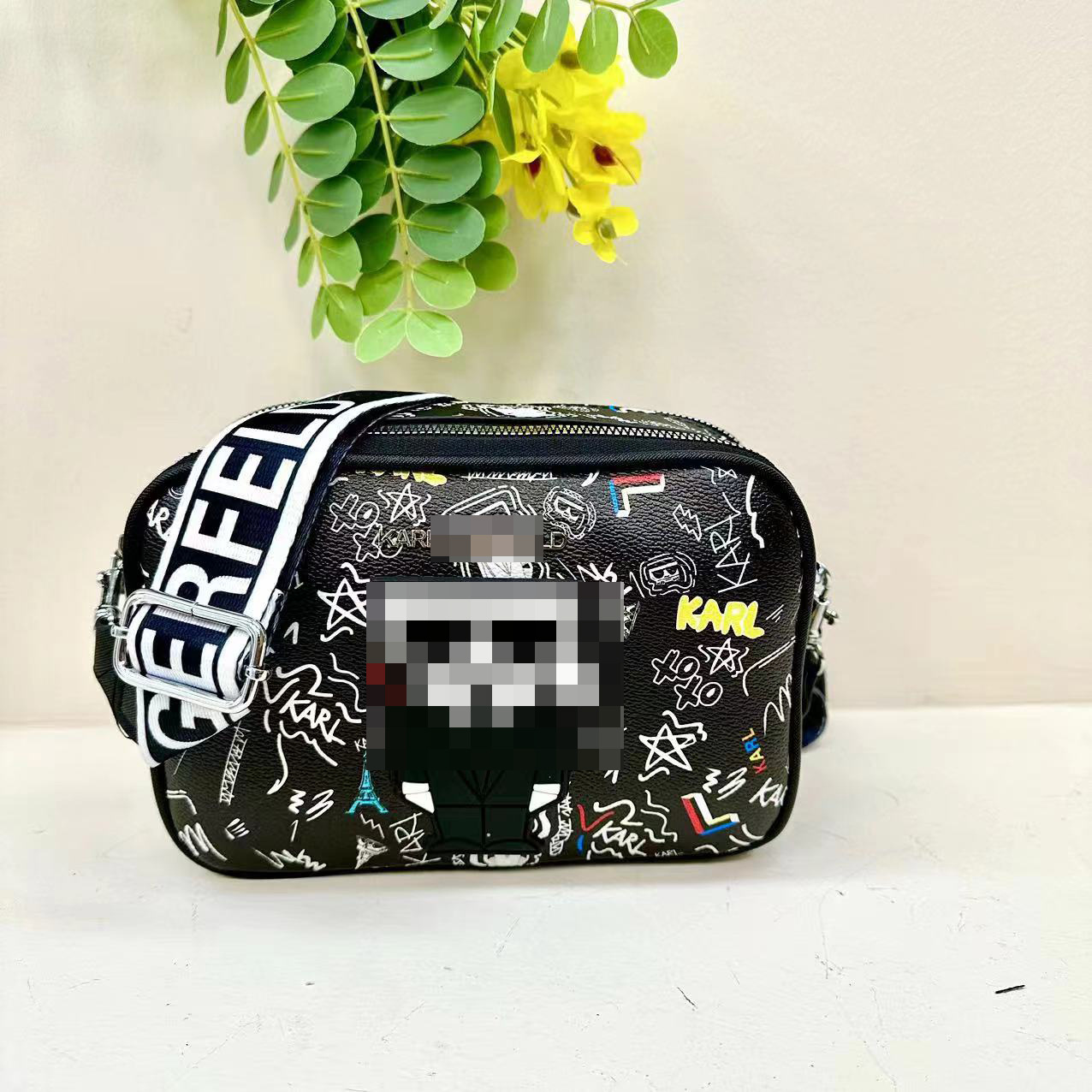 Bolso para mujeres 2024 primavera y otoño Europa y América nueva moda texturas de hombro bolsa de cámara letras extranjeras bolso de mano