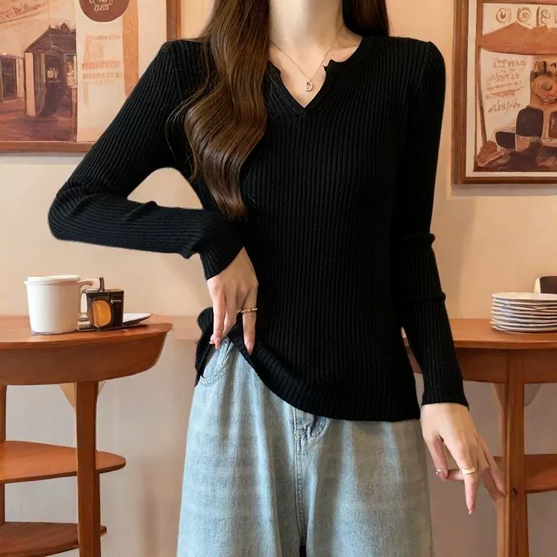 Трикотажный свитер 2024 осень-зима