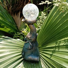 跨境新款大象顶破裂玻璃球雕像太阳能灯摆件树脂工艺户外庭院装饰