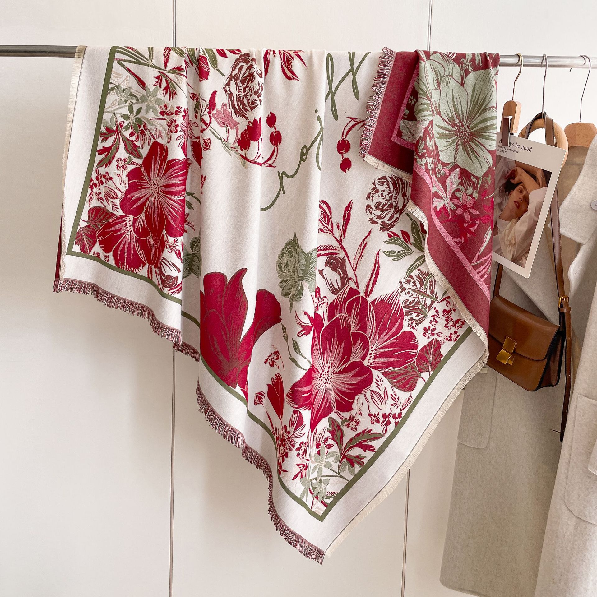 Nuevo estilo de moda impresa retro temperamento toallas grandes 2024 abrigo coreano de otoño y invierno engrosado bufandas cálidas para mujeres