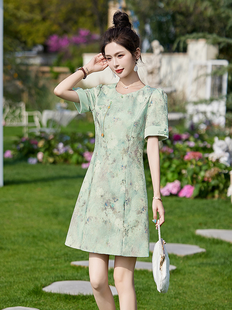 Váy sườn xám cải tiến phong cách Trung Quốc mới, thiết kế chữ A thanh lịch, mùa hè — Màu hồng, Màu xanh lá