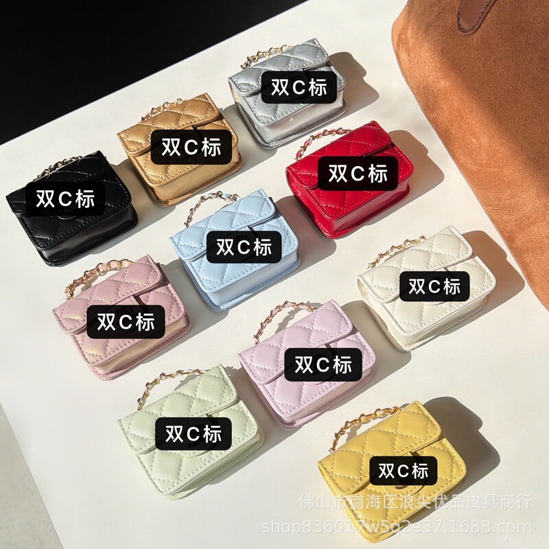 2026 New Mini Diamond-Patterned Stitched Bluetooth Earphone Case, Fashionable and Creative Autumn/Winter New Model, Rearview Mirror Hanging Ornament
