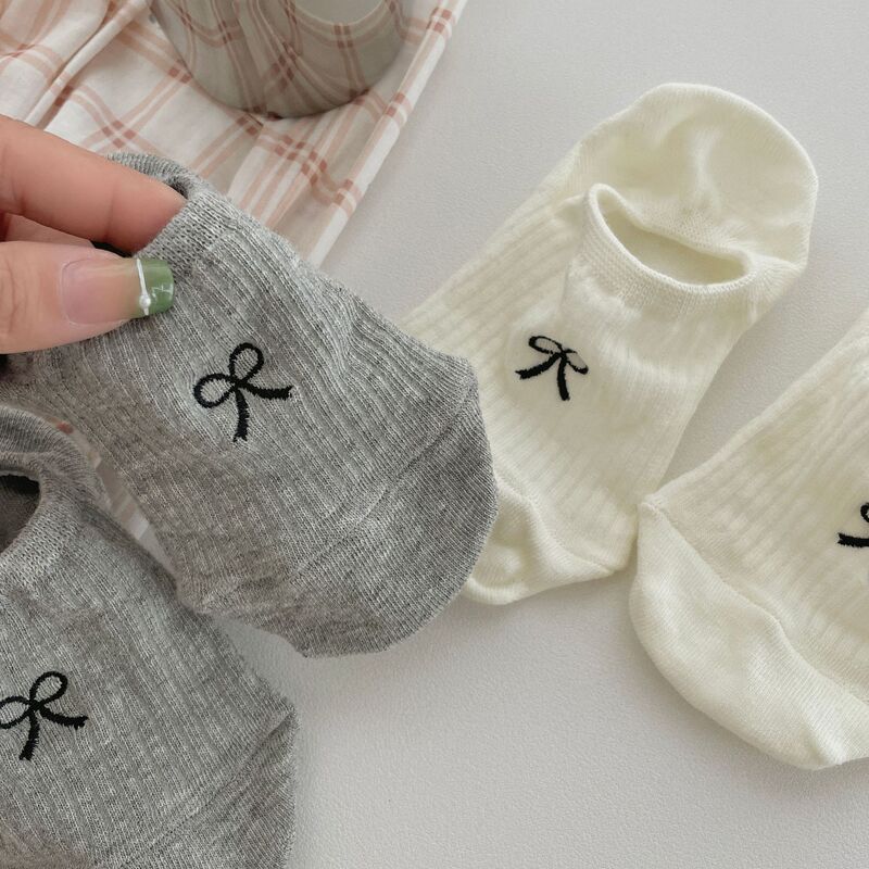 Japanese retro embroidered ankle socks cartoon bow socks female student sports casual socks breathable shallow mouth thin socks