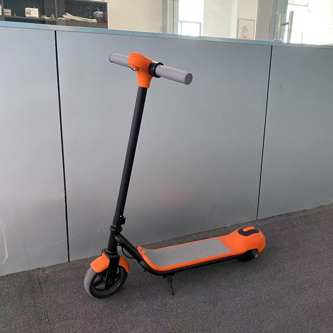 6.5inch chid electric  scooter