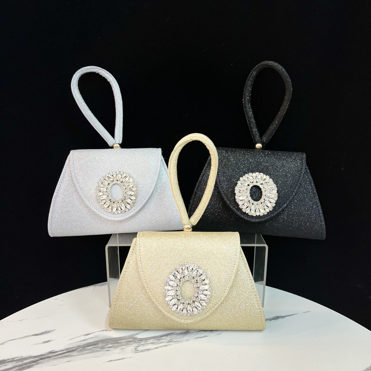 Retro Women's Shoulder Handbag For Weddings And Elegant Events_voghion.com