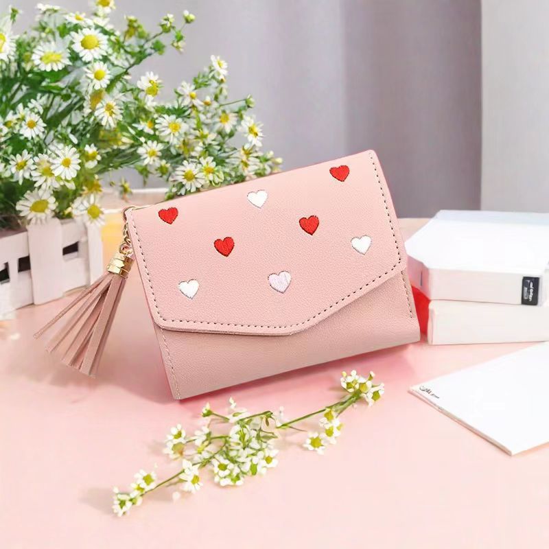 Short Women's Coin Purse with Multiple Card Slots, Korean Style, Heart Embroidery, Fashionable and Versatile Mini Card Holder, Portable
