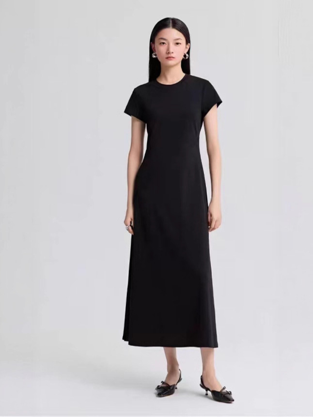 Đầm maxi nữ dáng xòe dài cổ tròn chất acetate kháng khuẩn — đen