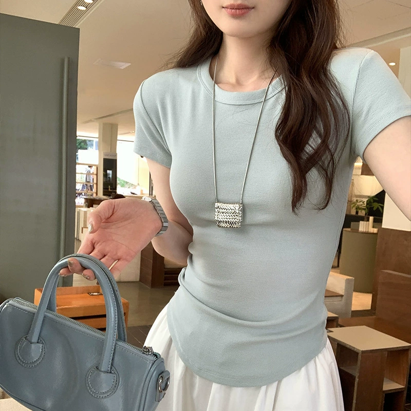 Пятно 2025 темперамент корейская нишевая футболка с круглым вырезом и коротким рукавом