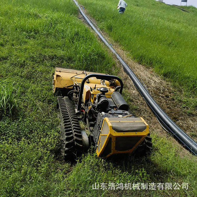 开荒割草机堤坝遥控河务履带碎草机荒山大型55度全地形除草机