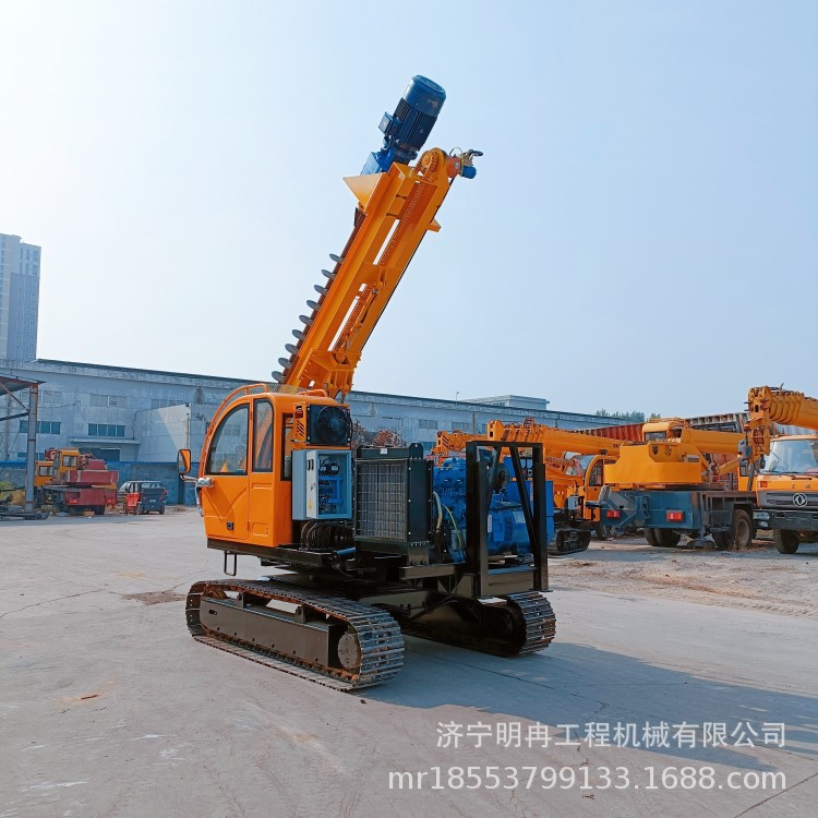 电动光伏打桩机