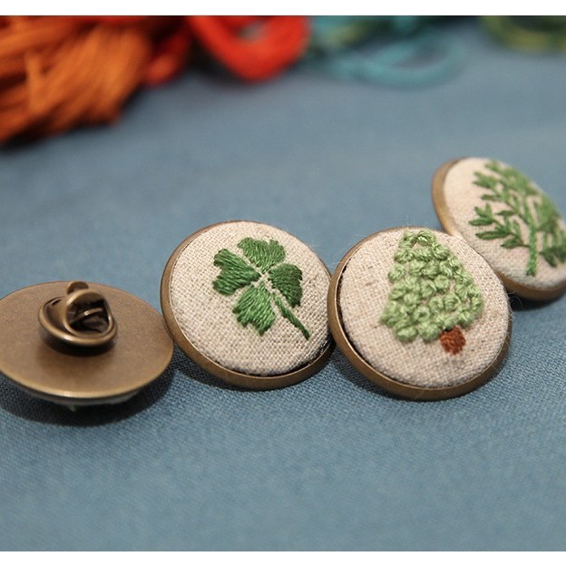 Bordado hecho a mano DIY Kit de material de tela paquete niños novato simple cinta bordado tridimensional collar sello lindo colgante