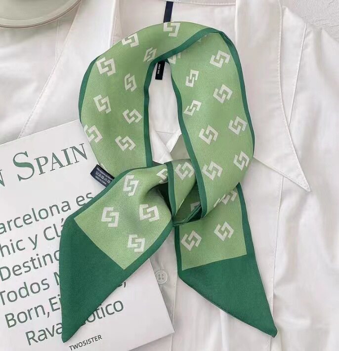 Green color-buckle symbol