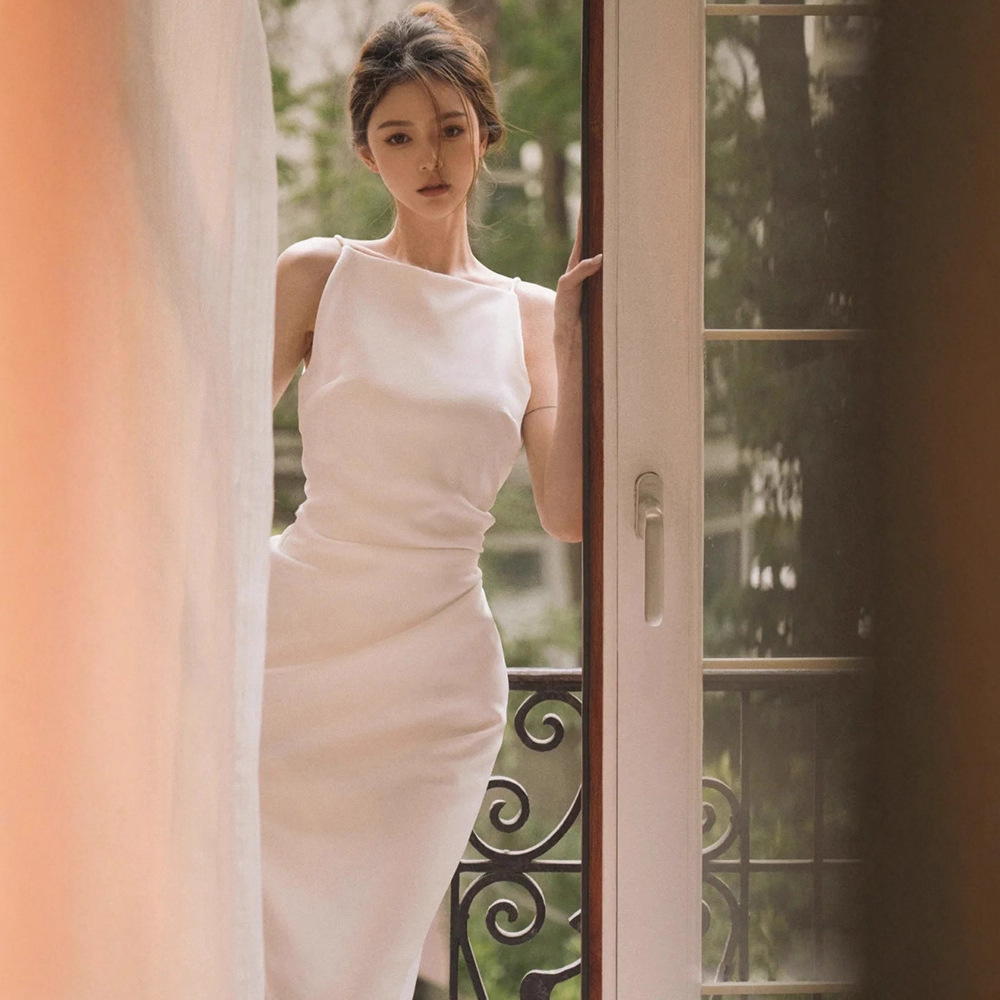 Satin Travel Light Wedding Dress Engagement Fishtail Small Dress Wedding Small Out-of-house Yarn Women's License Registration Small White Dress