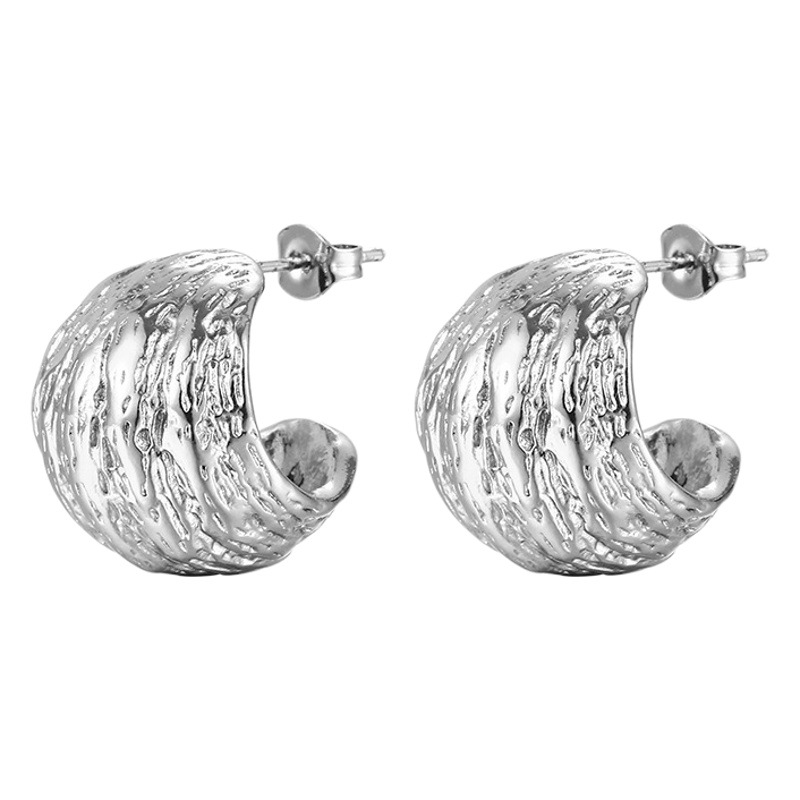 Estilo de lujo plateado 18K semicírculo hueco titanio acero pendientes de moda de mujer estilo ins de alto grado de nogal pendientes de acero inoxidable