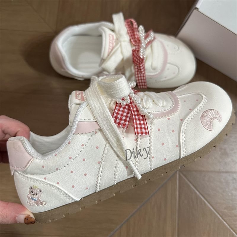 2026 Spring New Polka Dot Pearl Bowknot German Training Shoes Sweet Girl Cute Style Versatile Casual Niche Sneakers for Women