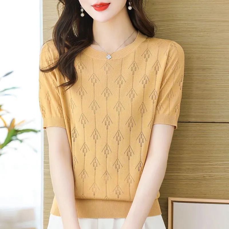 Loose and Slimming Plus-Size Stylish Ice Silk Short-Sleeve T-Shirt for Women, Summer Hollow-Out Body-Covering Knit Versatile Thin Top