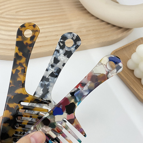 Korean Personality Retro Acrylic Handheld Hair Comb, Girl's Dormitory Long Handle Stylish Hairbrush, Acrylic Pattern Fashion Comb