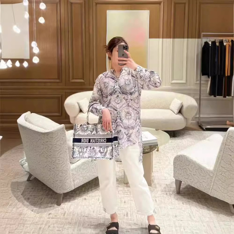 2024 New Summer Exquisite Vintage Women's Shirt Blue Sun God Vacation Style Stand Collar Long Sleeve Shirt