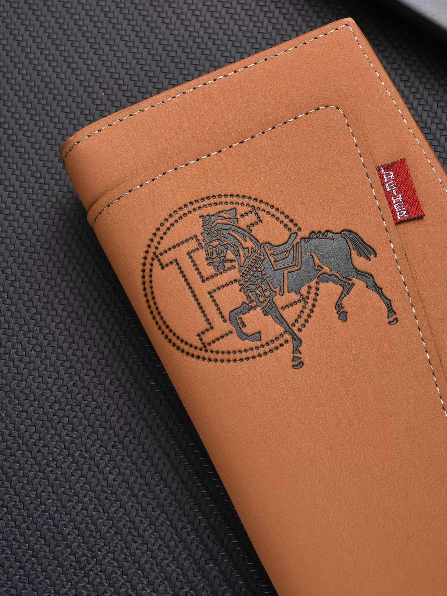 Fashionable long wallet, capacious suit