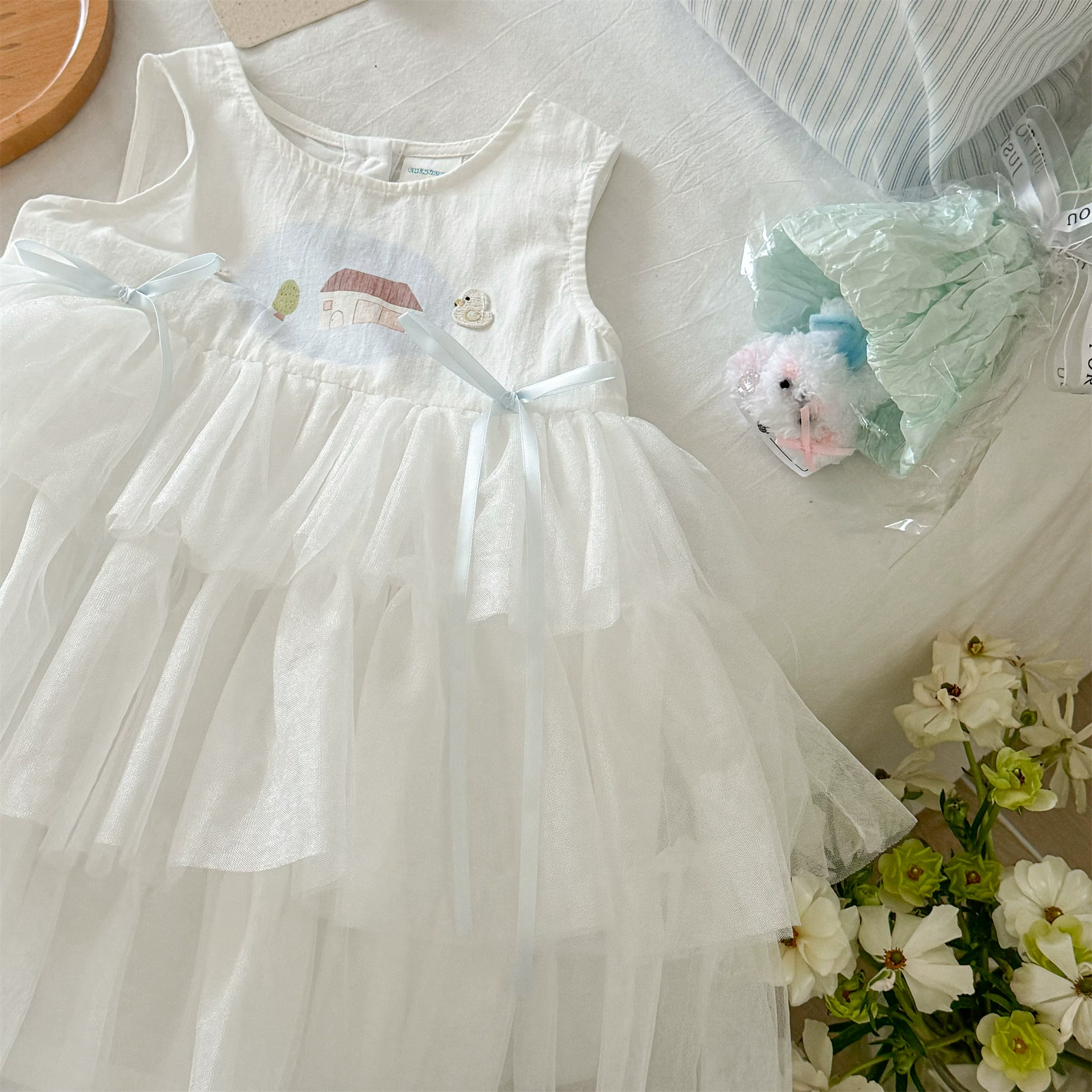 Children's summer sleevless dress sleevless, girl's skirt, small princess costume, western style