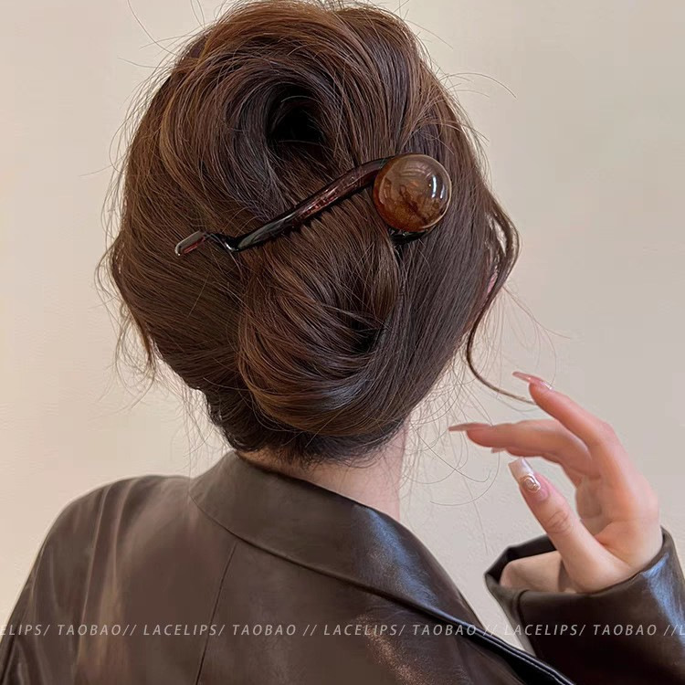 後頭部にツイストクリップが付いた新しいスタイルのワンラインヘアクリップ、軽い高級感と高級感のあるヘアクリップ、女性用のアヒルのくちばしクリップヘッドドレス|undefined