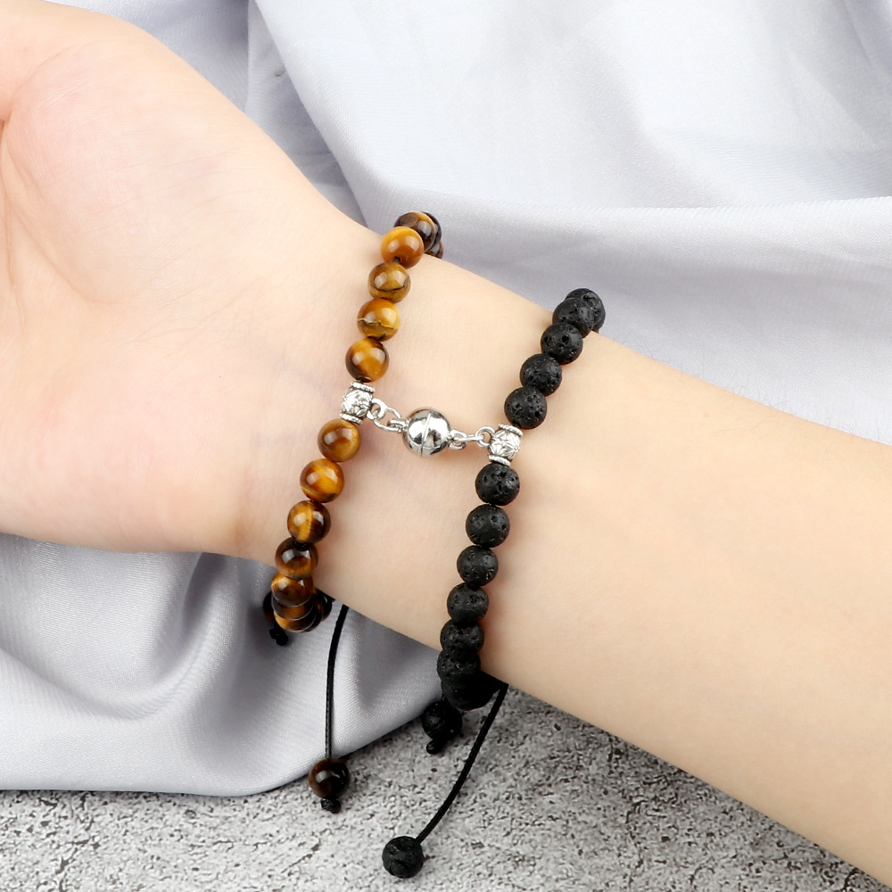 Paararmbänder ein Paar Freundinnen Perlen Nische geflochtenes Design Handseil runde Magnetschnalle Saugnapf Anhänger Armband Spot_voghion.com