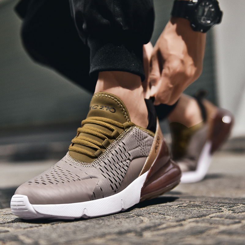 Zapatos deportivos casuales para parejas transfronterizas de primavera y verano, zapatillas para correr de malla transpirable, zapatos de moda para hombre, talla 270, talla grande de moda.