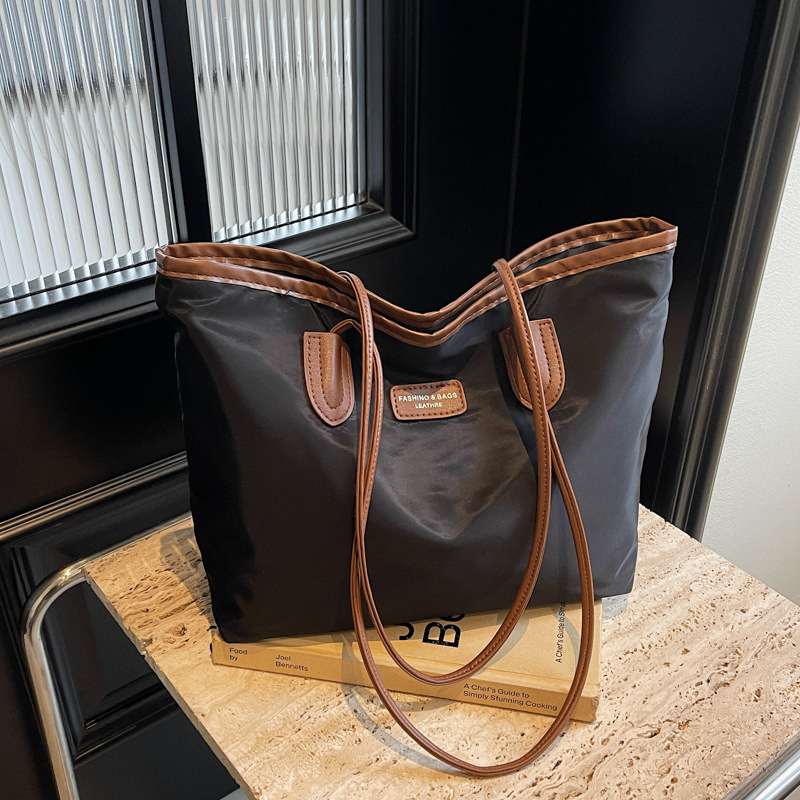 Oxford bolsa de tela para mujeres 2024 nueva bolsa de hombro casuales versátil bolsa de tela de alta calidad bolsa de viaje