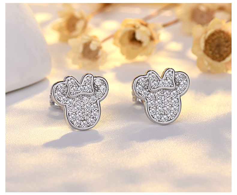 Cartoon Style Cartoon Character Copper Inlay Zircon Ear Studs 1 Pair display picture 4