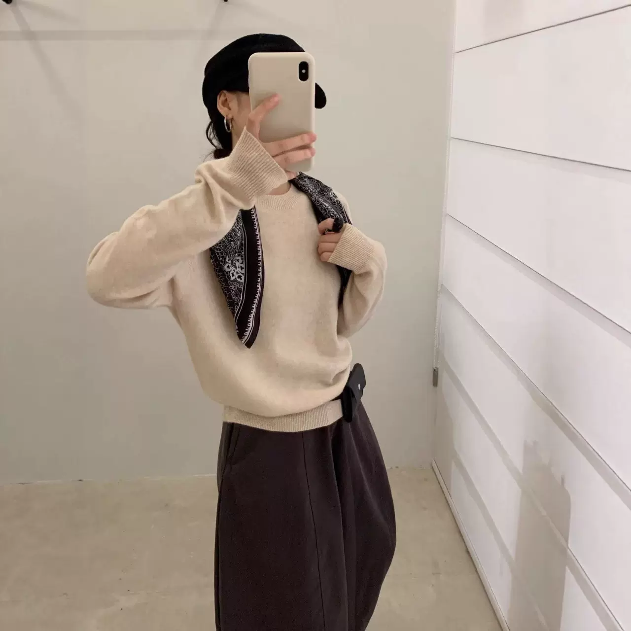 全羊毛纯色圆领无缝一体套头女式针织衫 2025秋韩版宽松简约毛衣