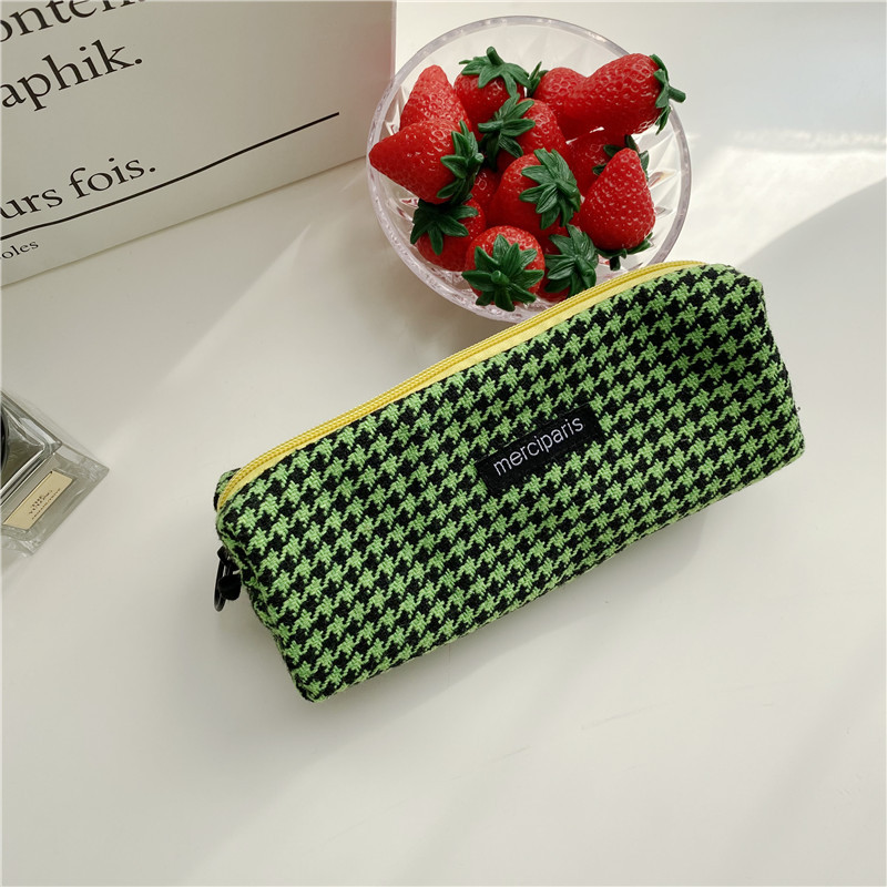 19171 Korean-style woolen checkered artistic pen case, ins Japanese-style storage and organization bag, canvas cosmetic bag, stationery bag undefined