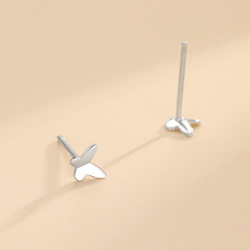 S925 sterling silver summer new style forest butterfly simple high-end sense piercing-free niche exquisite versatile earrings