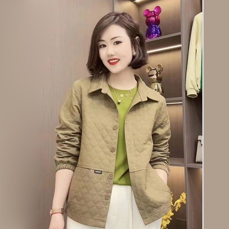 Spring Fashion Casual Women's Clothing for Moms Is Stylish and Versatile, Easily Enhancing Your Overall Daily Commute Look