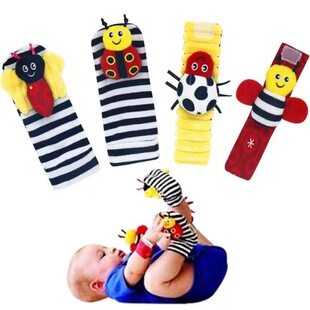 Baby pacifying toy wrist strap red and yellow socks socks socks BB rustling hand strap rattle built-in small rattle toy