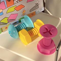 かわいいクリエイティブなネジが壁のドアをくっつけた後、帽子が接着剤をくっつけて穴を開けないでください.