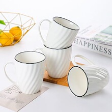 ���ֵ�����R�˱�ˮ���豭ţ�̱��մɱ����ȱ��ӾƵ��e�^���±�