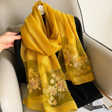 杭州绣花真丝羊毛围巾女春秋桑蚕丝刺绣丝巾百搭妈妈旗袍金线披肩