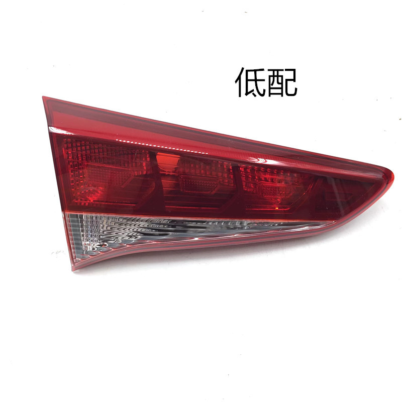 Applicable to 15-18 Beijing Hyundai Tucson rear taillight semi-assembly anti-collision taillight car reversing brake light