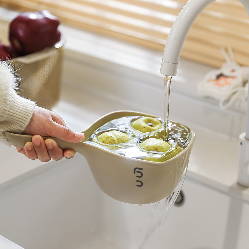 水瓢箪の大きいサイズの長い柄を厚くして野菜の水を注いで台所をすくって落としても悪い顔の瓢箪は家庭用プラスチックの水匙をかけることができます。|undefined