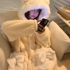 纯色美少女睡衣女珊瑚绒保暖冬季连帽中长款睡袍美少女休闲家居服