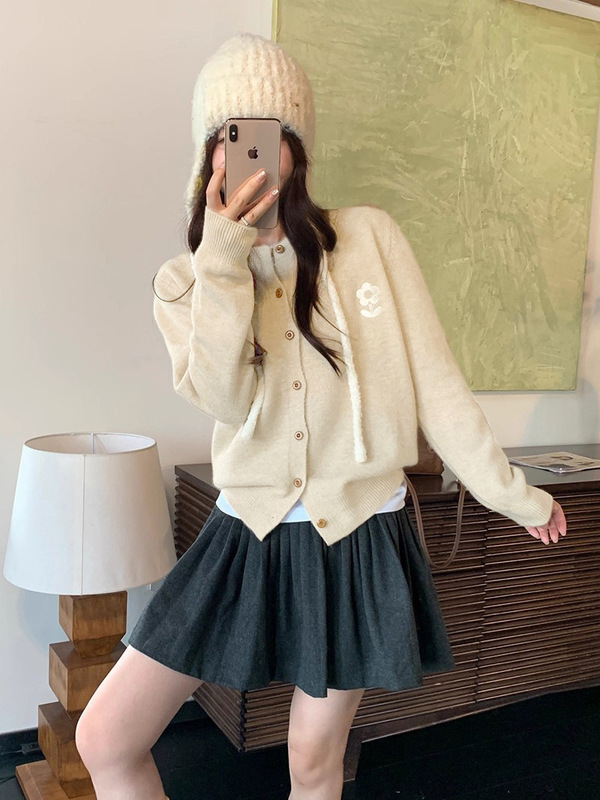 韩系绿色花朵刺绣长袖上衣针织毛衣女装秋季小众百搭休闲开衫外套|undefined