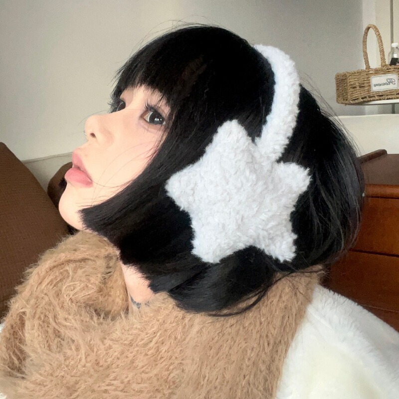 Cute star earmuffs warm winter ins earphone type earmuffs students riding photo props cold ear warm Cute star earmuffs warm winter ins earphone type earmuffs students riding photo props cold ear warm